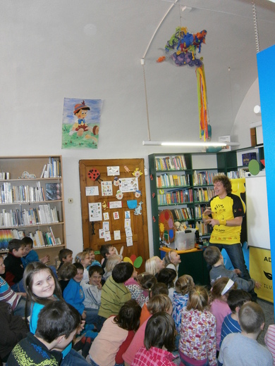 Besedy a přednášky